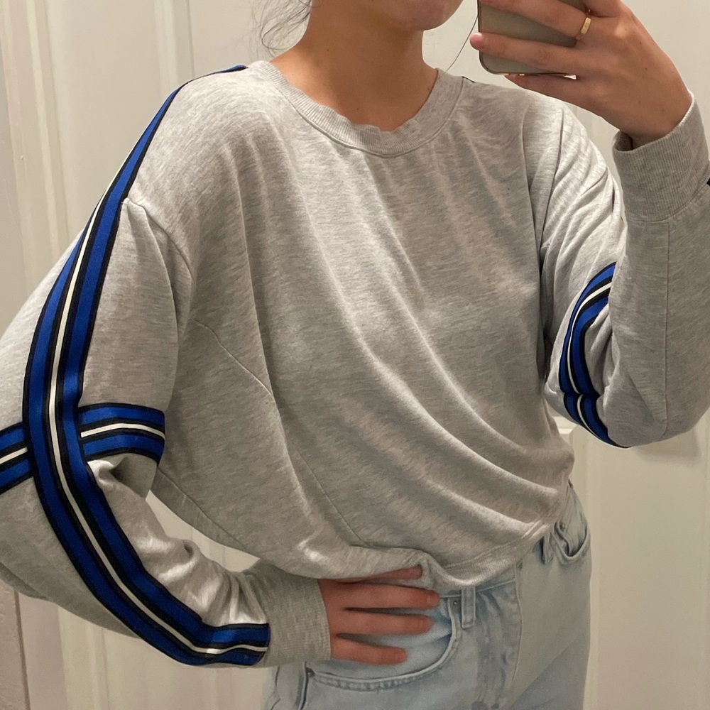 Soft oversized Express sweatshirt
